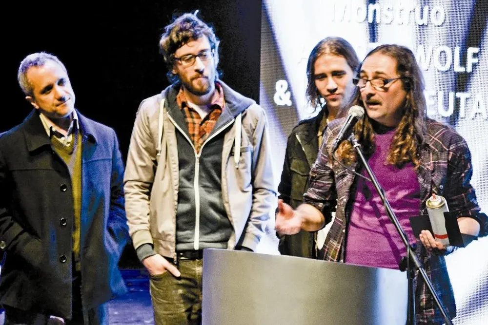 Alberto Wolf y los Terapeutas recibieron su premio como Mejor álbum del año