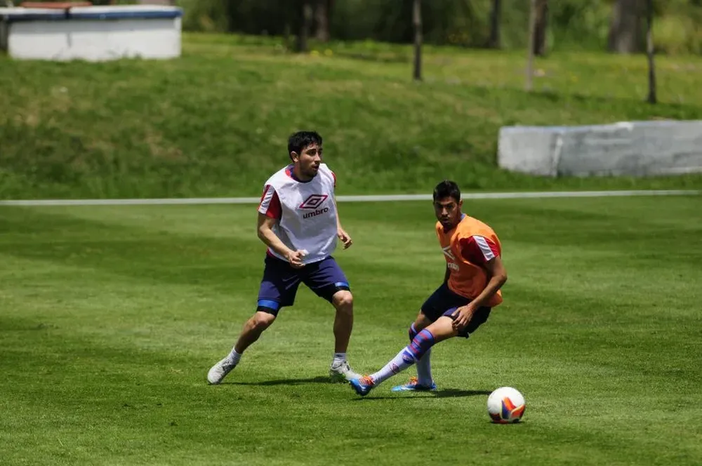 Jorge Fucile y Alejandro Barbaro