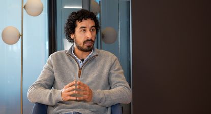 De empleados a emprendedores: cómo dos hermanos de Durazno crearon un negocio que mueve obras clave del país