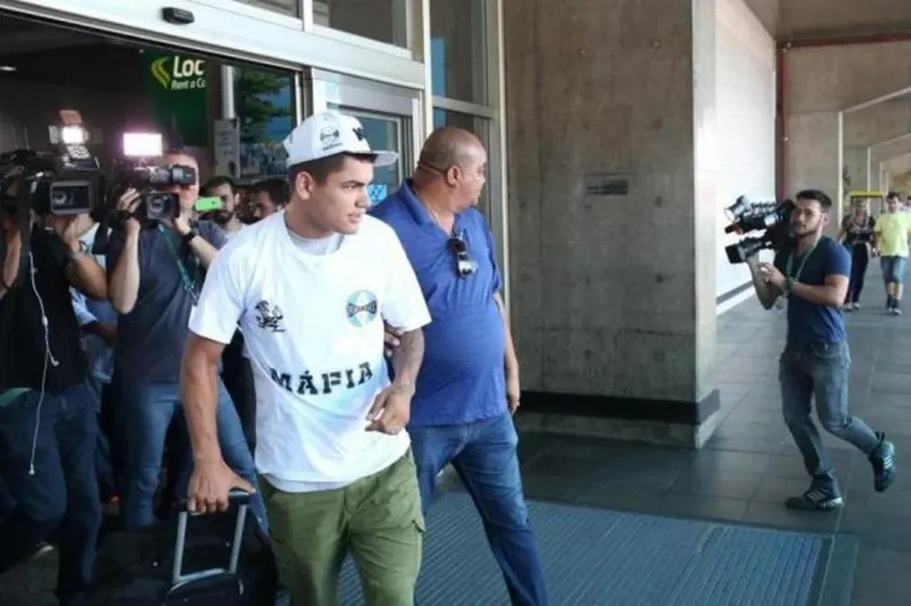 Gabriel Fernández cuando arribó a Porto Alegre.