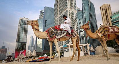 Cómo la guerra de Irán rompió el espejismo de seguridad en lugares del Golfo como Dubái y Qatar (y las millonarias pérdidas que conlleva)