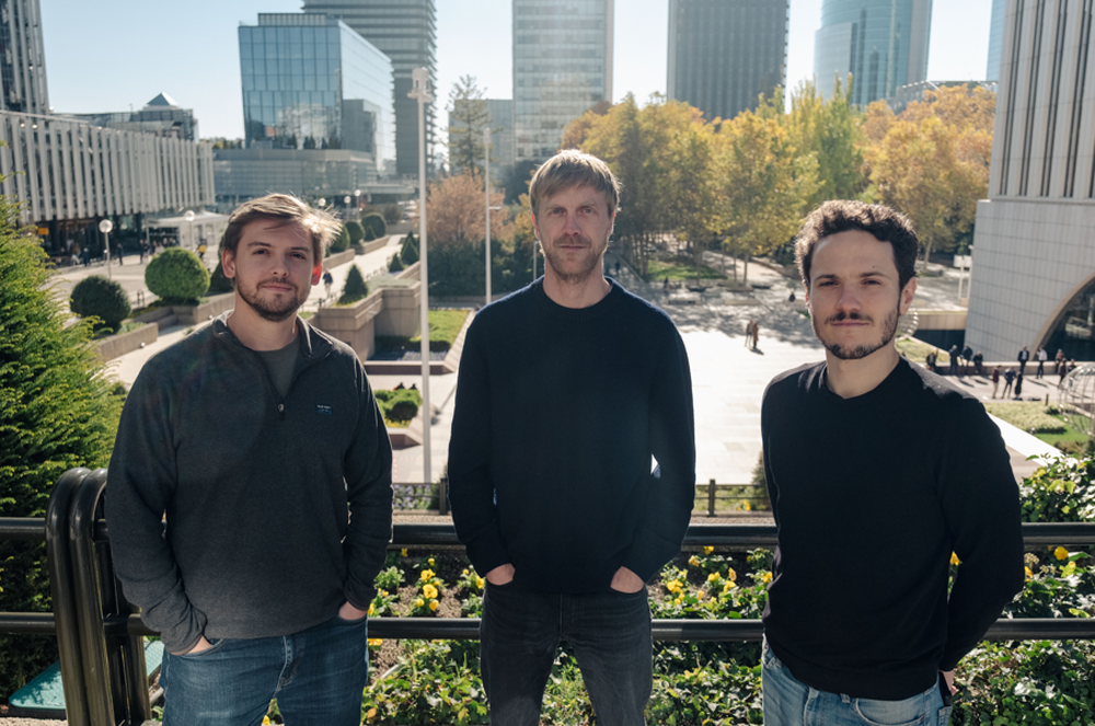 Tomás Piaggio, Alan Donaldson, y Tomás Clark, fundadores de Centinel