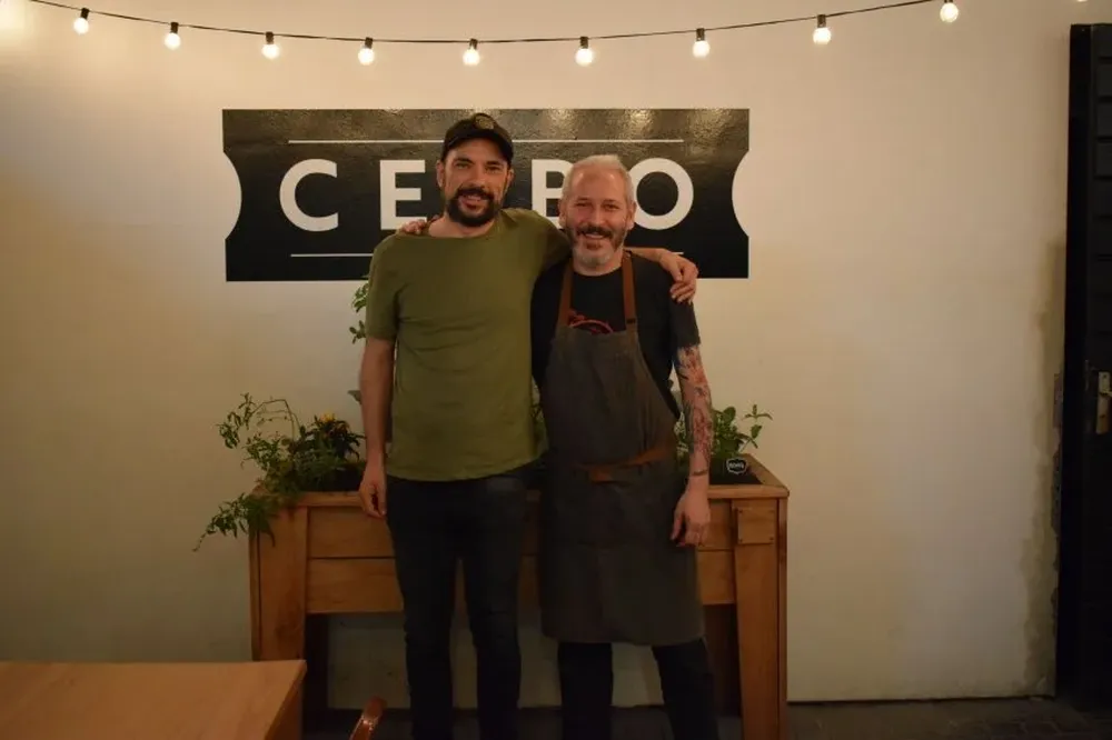 Diego Carballo y Walter Deshayaes