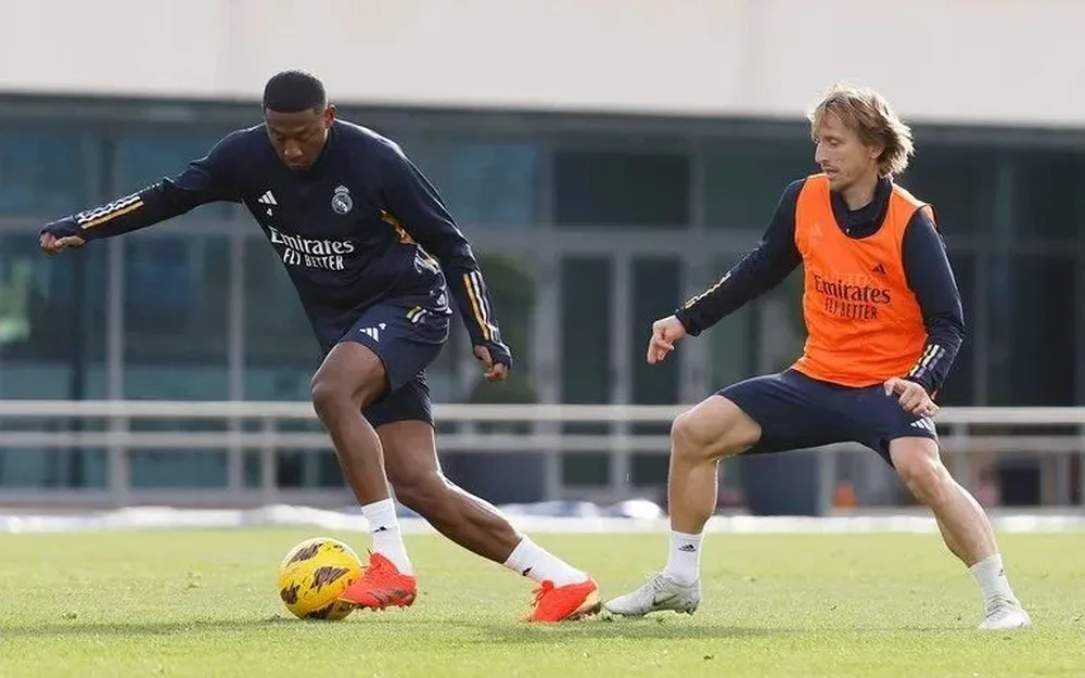 Modric regresa a entrenar.