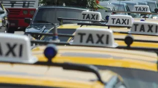 Taxistas suspenden movida pro Mujica
