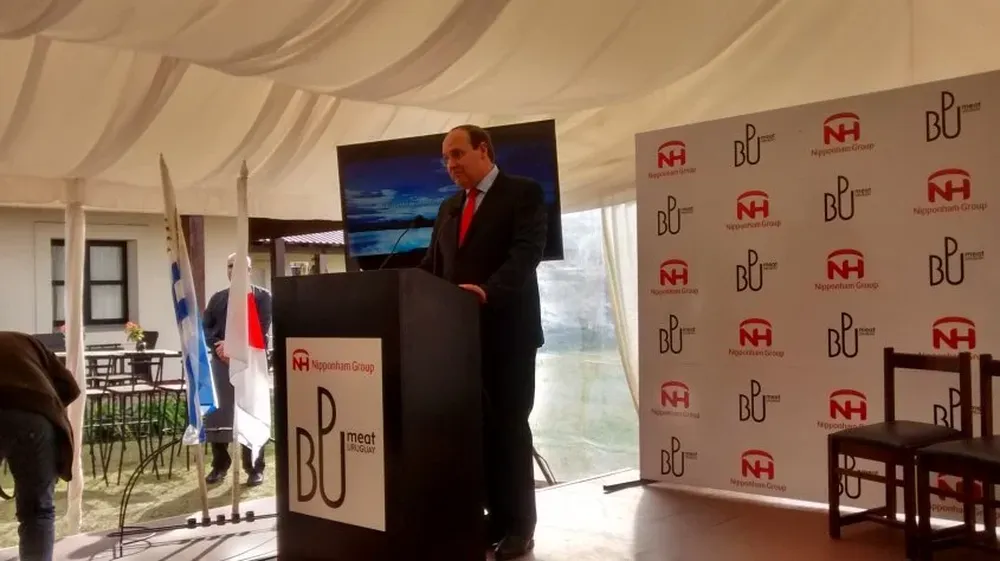De Mattos, gerente de BPU, en el traspaso del frigorífico a NH Foods de Japón