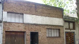 El área de edificación alcanza los 153 m2.