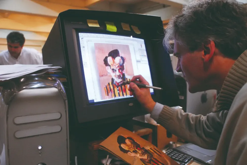 El infografista Ramiro Alonso haciendo una ilustración