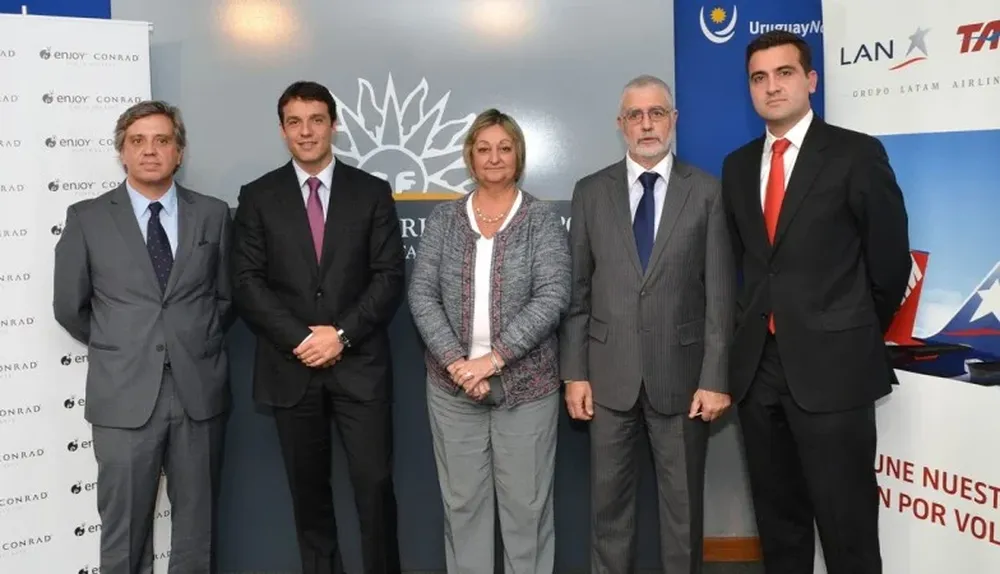 Juan Lescarbourá, Juan Eduardo García, Liliam Kechichian, Benjamin Liberoff y Francisco Chiari