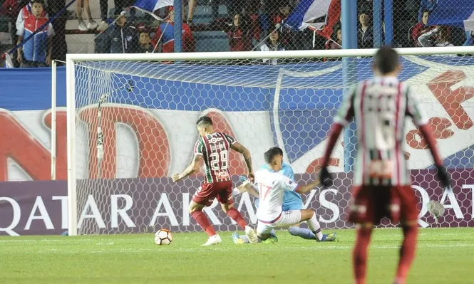 Nacional regaló la clasificación sin juego ni jerarquía