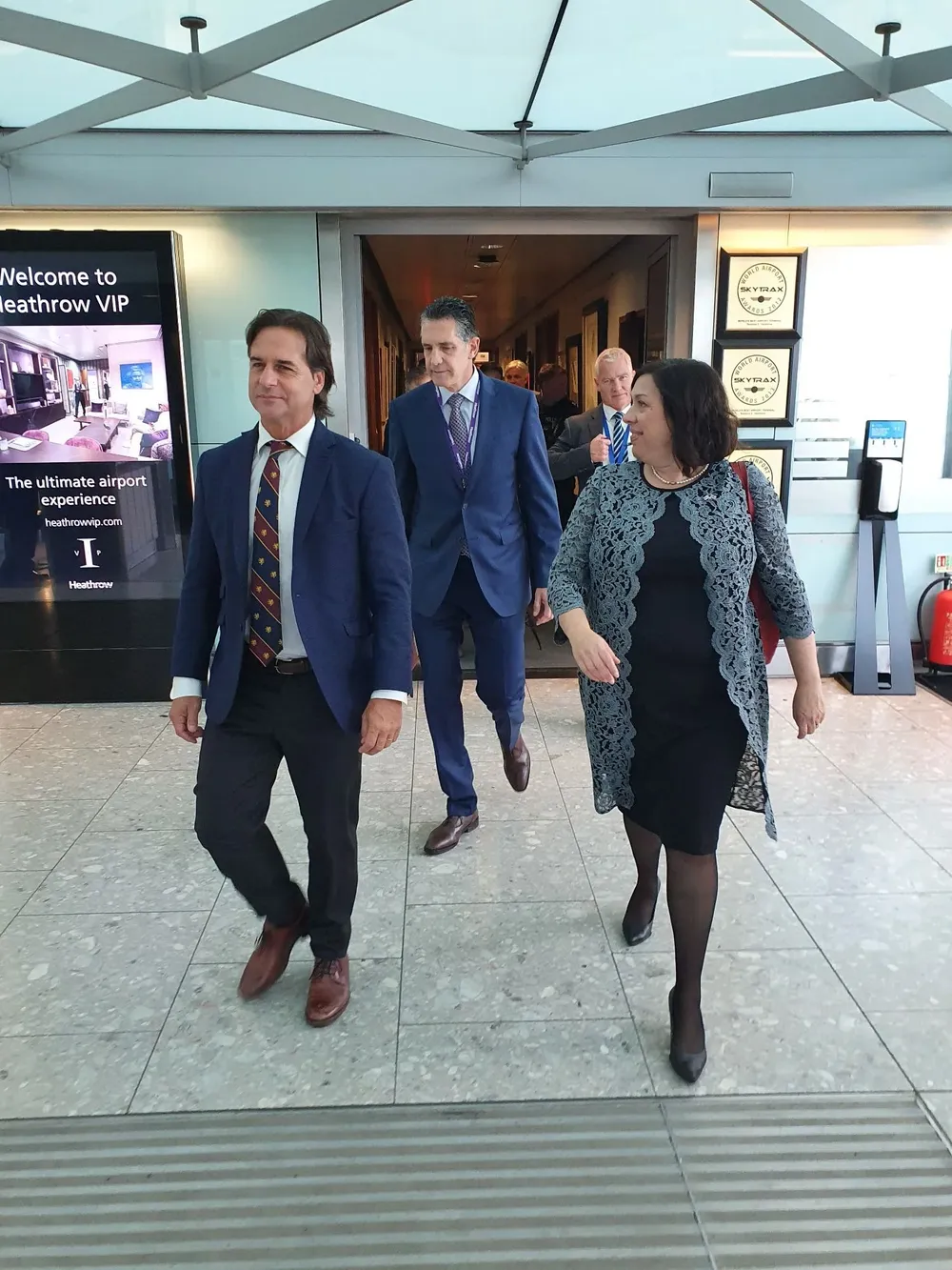 Lacalle Pou con la embajadora del Reino Unido en Uruguay Faye O´Connor