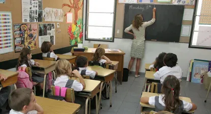 Persisten las diferencias para aprobar ajuste de salarios en los colegios