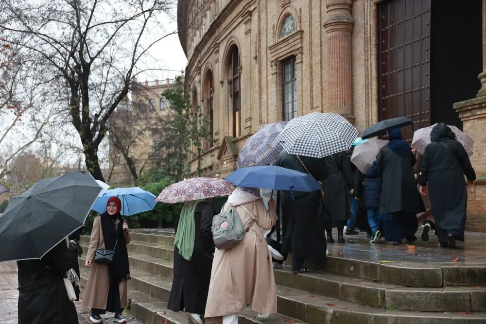 Viento, lluvia y nieve ponen hoy en aviso a casi toda España.