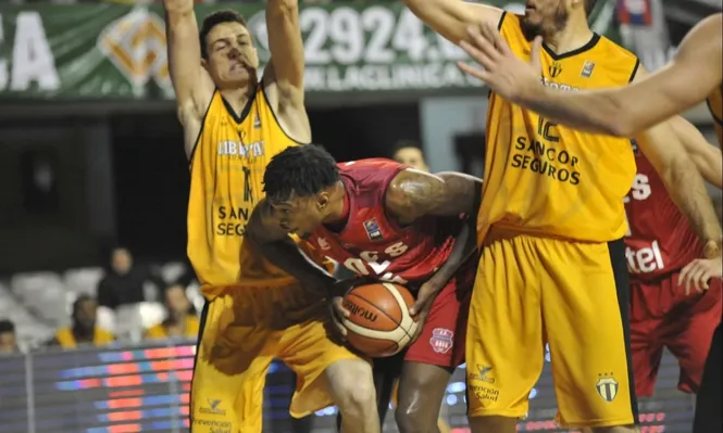 Libertad de Sunchales fue demasiado para Goes que se despidió