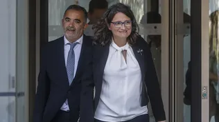 La exvicepresidenta, exportavoz y exconsellera de Igualdad y Políticas, Mónica Oltra y su abogado Miguel Ferrer.