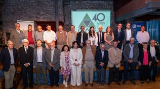 CAF y otro acto conmemorativo de sus 40 años, la presentación del libro: en la foto, los protagonistas de las historias que pudieron viajar a la presentación de la obra.