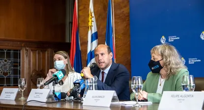 Martin Lema, Silvia Emaldi y Andrea Brugman durante la conferencia de prensa..