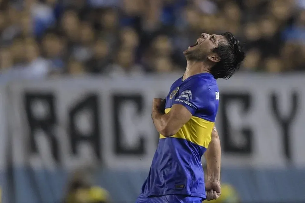 Lodeiro volvió a ser figura en Boca