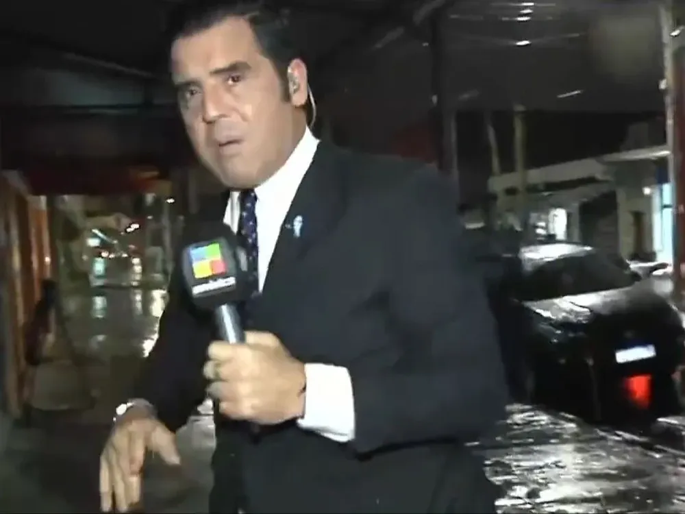 El incómodo móvil de América TV