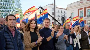 El expresidente del Gobierno José María Aznar; la presidenta de la Comunidad de Madrid y del PP de Madrid, Isabel Díaz Ayuso; el presidente del PP, Alberto Núñez Feijóo; el alcalde de Madrid, José Luis Martínez-Almeida; el presidente de la Asamblea de Madrid, Enrique Ossorio, y la diputada del PP Cayetana Álvarez de Toledo.
