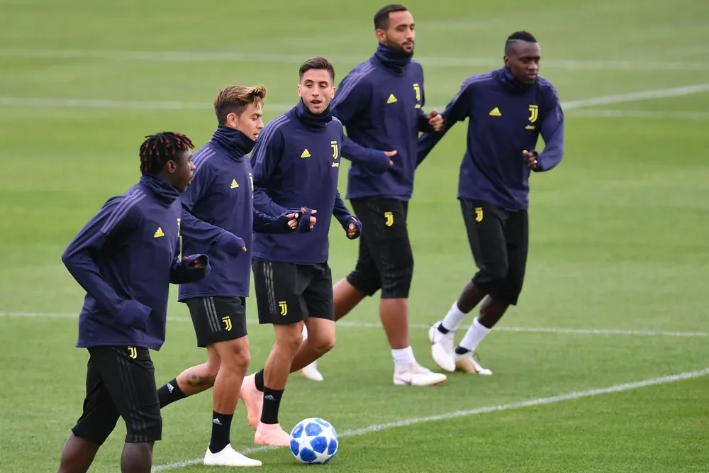 Bentancur en la práctica de la Juve