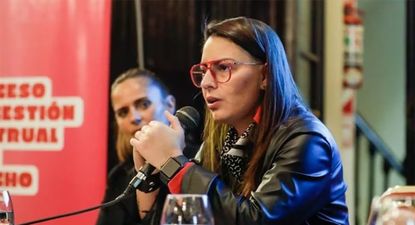 La ex ministra de Mujeres, Género y Diversidad llevó un escrito a la fiscalía de Ramiro González para rechazar las acusaciones de la ex pareja de Alberto Fernández.
