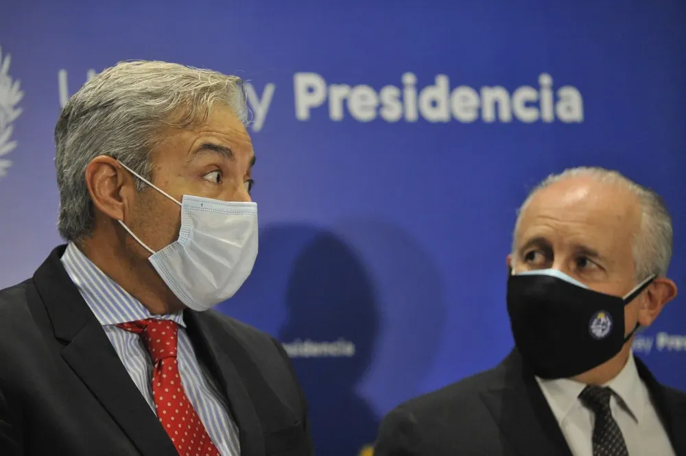 Da Silveira y Silva anunciaron la vuelta de educación secundaria