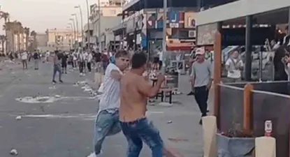 Captura de pantalla del video que muestra la pelea