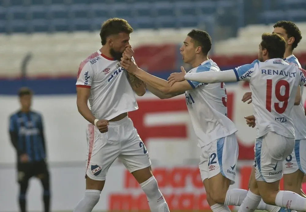 Matías Corujo se formó en Nacional y lleva cinco temporadas en el primer equipo