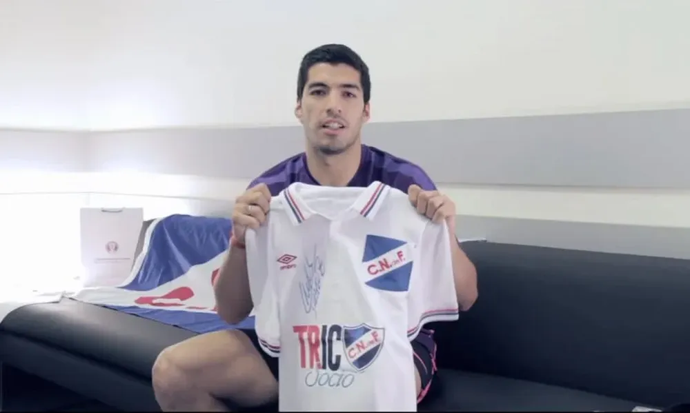 Suárez con la tricolor en una campaña