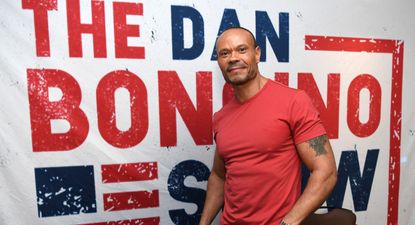 Trump designa a Dan Bongino, podcaster conservador y ex presentador de Fox, como subdirector del FBI
