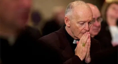 cardenal excomulgado dio mas de us$ 600.000 a jerarcas religiosos mientras era investigado