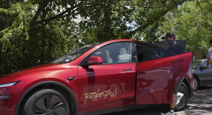 tesla obtiene permiso para operar un servicio de transporte con sus robotaxis en texas: ¿que implica?