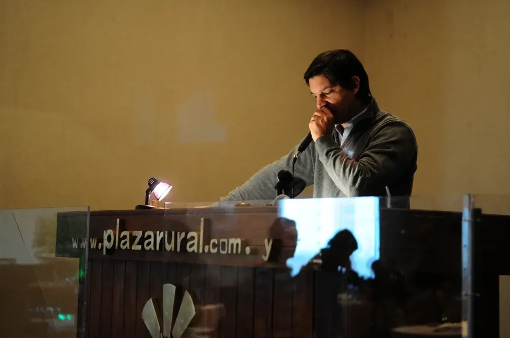 Martillero Alejandro Zambrano en Plazarural