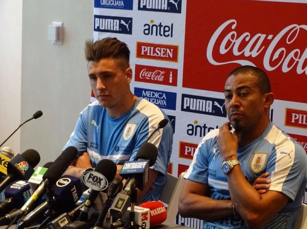 José María Giménez y Egidio Arévalo Rios en conferencia