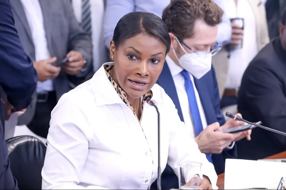 La fiscal Salazar investiga un caso de corrupción en el que está involucrados narcotraficantes, policías, funcionarios penitenciarios y operadores judiciales.