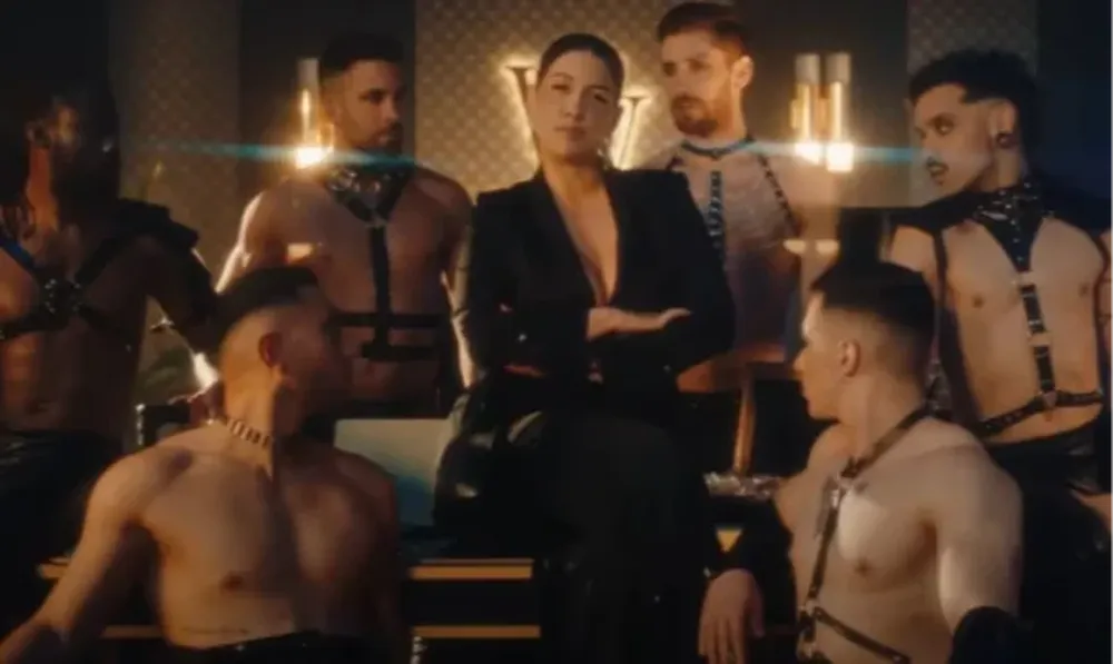 Wanda Nara en su primer videoclip como cantante