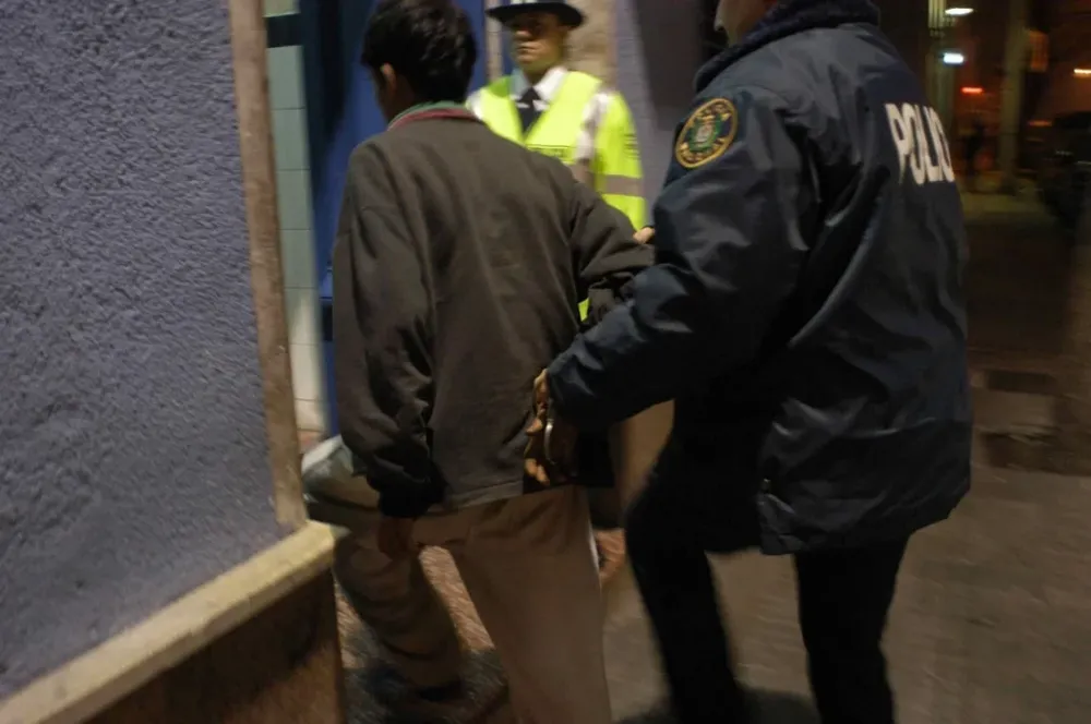 Hurtos y rapiñas fueron los delitos más cometidos por menores en mayo