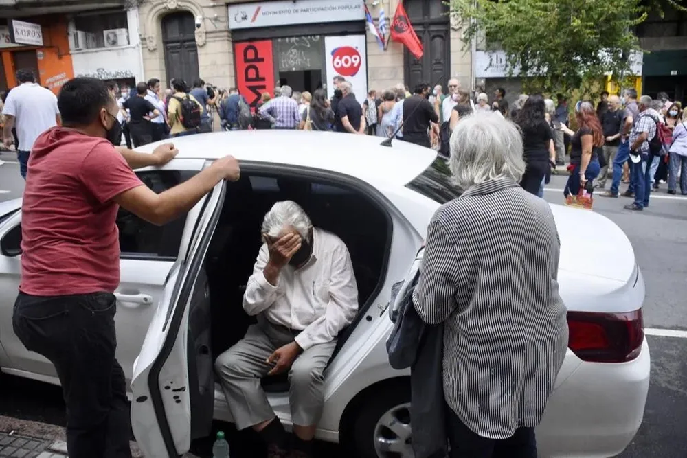 Mujica durante el velorio que se desarrolló en la sede del MPP