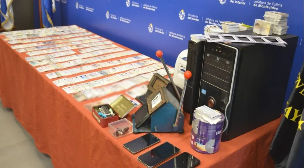 Incautación de 800 cédulas falsas en Brazo Oriental