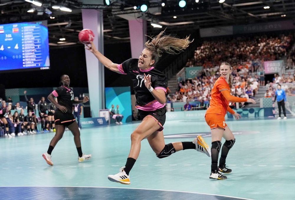 La selección femenina de balonmano quedó eliminada. La selección femenina de balonmano quedó eliminada.