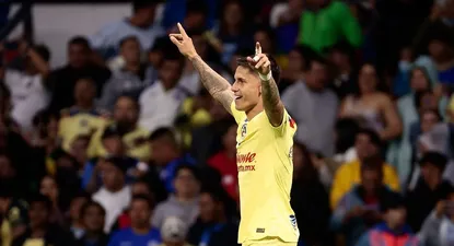 Brian Rodríguez anotó un golazo para América en el clásico