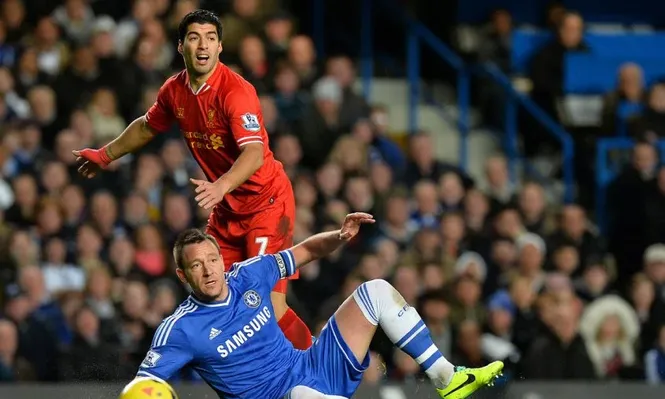 Luis Suárez y John Terry