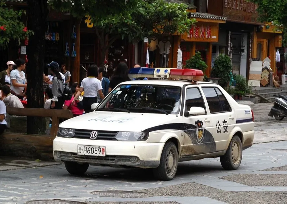 La policía local dijo que arrestó a un hombre de 25 años de apellido Wu por el ataque