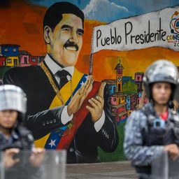 Mural de Maduro en Caracas