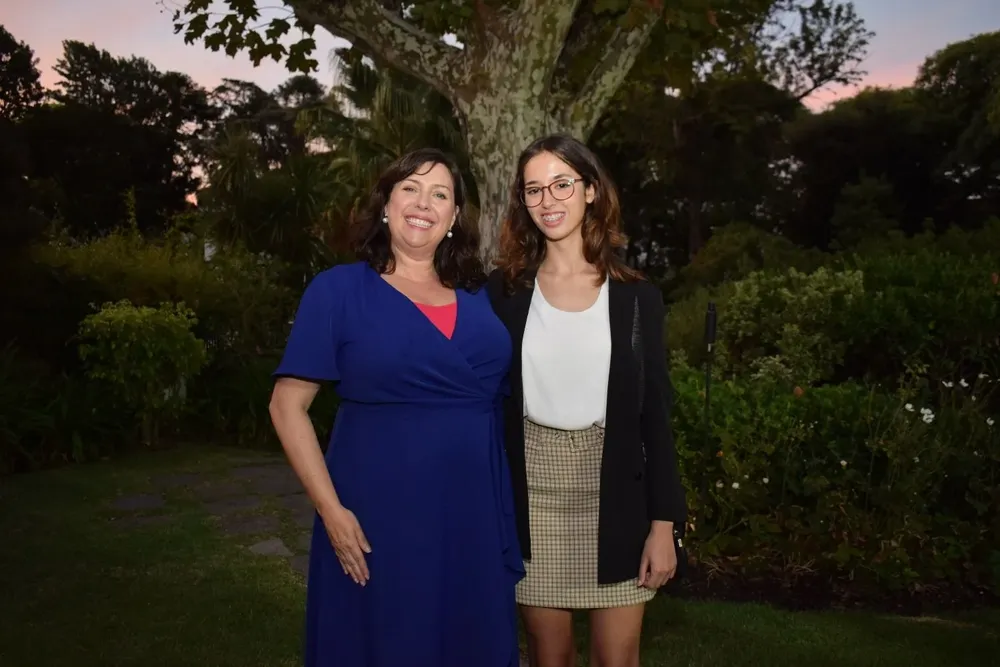 Faye OConnor y Avril Perna