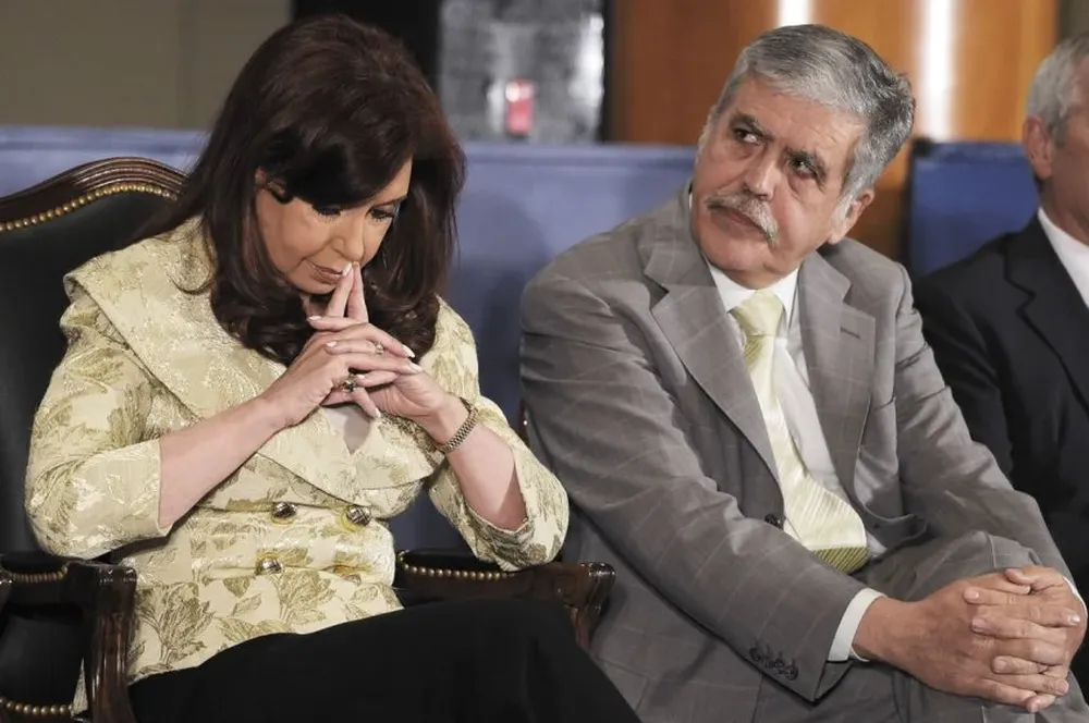 La expresidenta argentina Cristina Fernández junto al exministro kirchnerista Julio de Vido