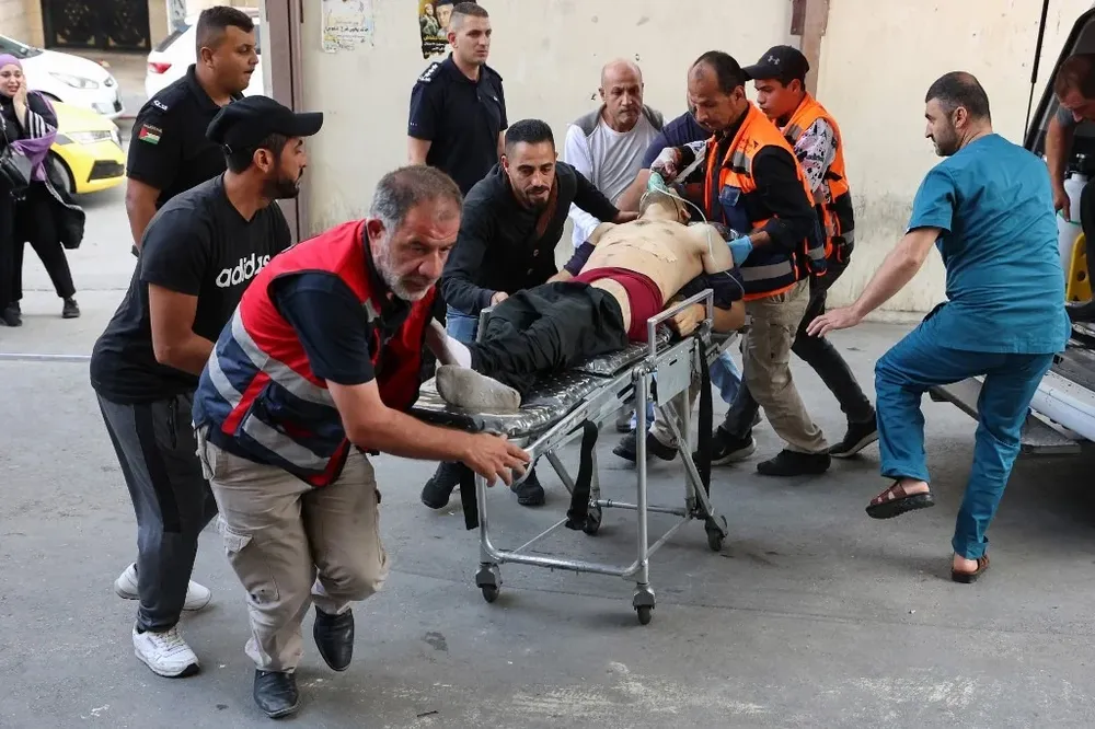 Los enfrentamientos y bombardeos se cobraron víctimas de las organizaciones humanitarias.