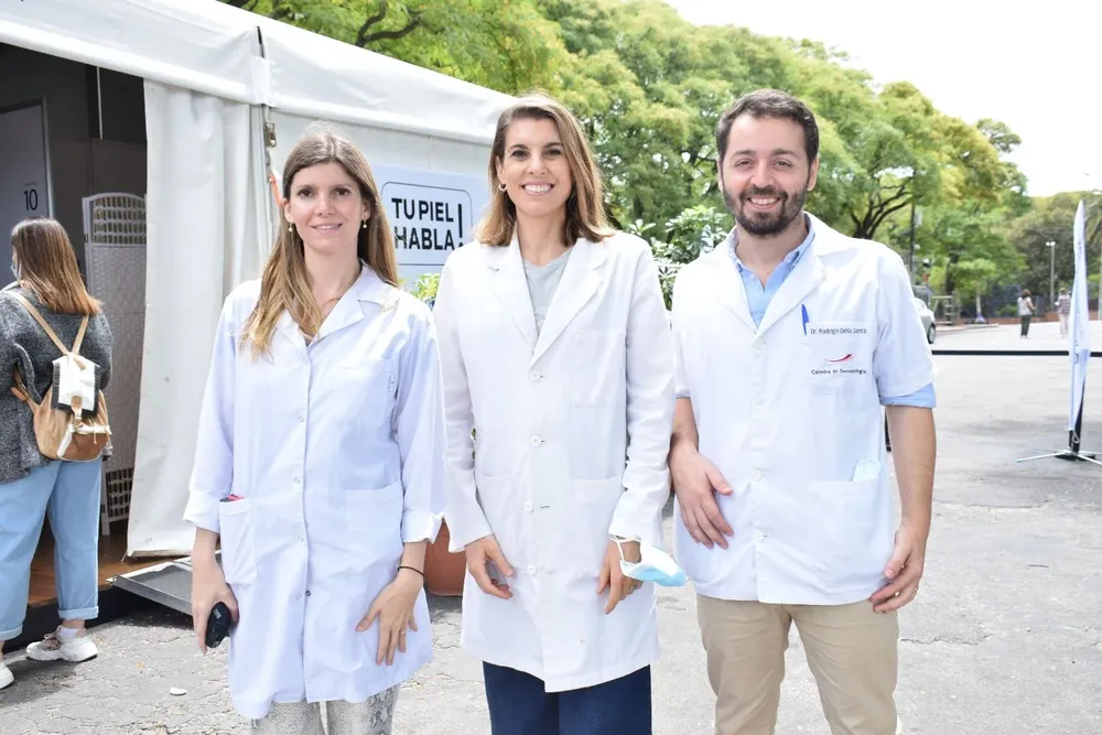 María Schmid, Analía Guerra y Rodrigo Della Santa
