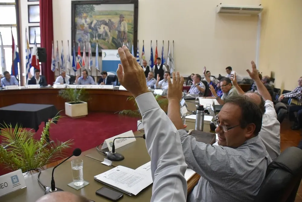 Los intendentes resolvieron aplicar una serie de medidas para evitar la propagación del virus